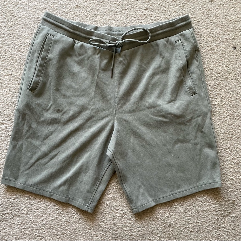 Express Knit Drawstring Shorts Size Medium In Lig… - image 1